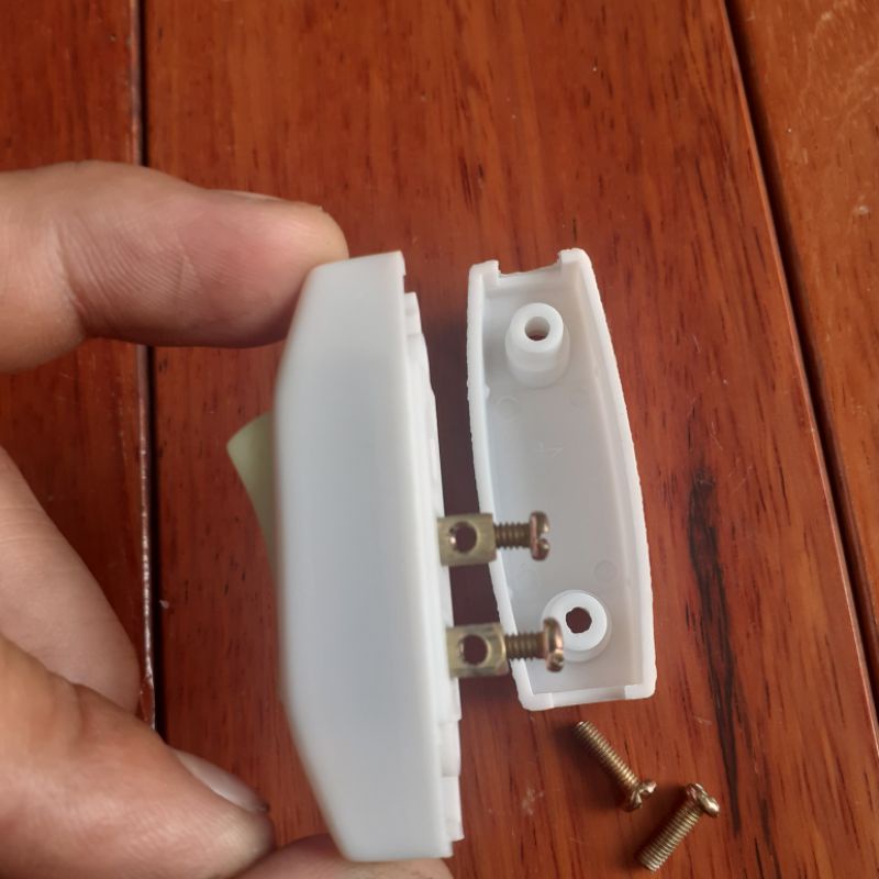 Công tắc ngang quả nhót dạng treo dạ quang Vina- Công tắc quả nhót Vina - Công suất 10A