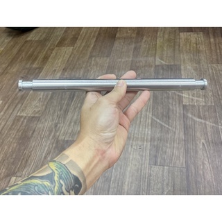 Ben nâng xe 1 gắp