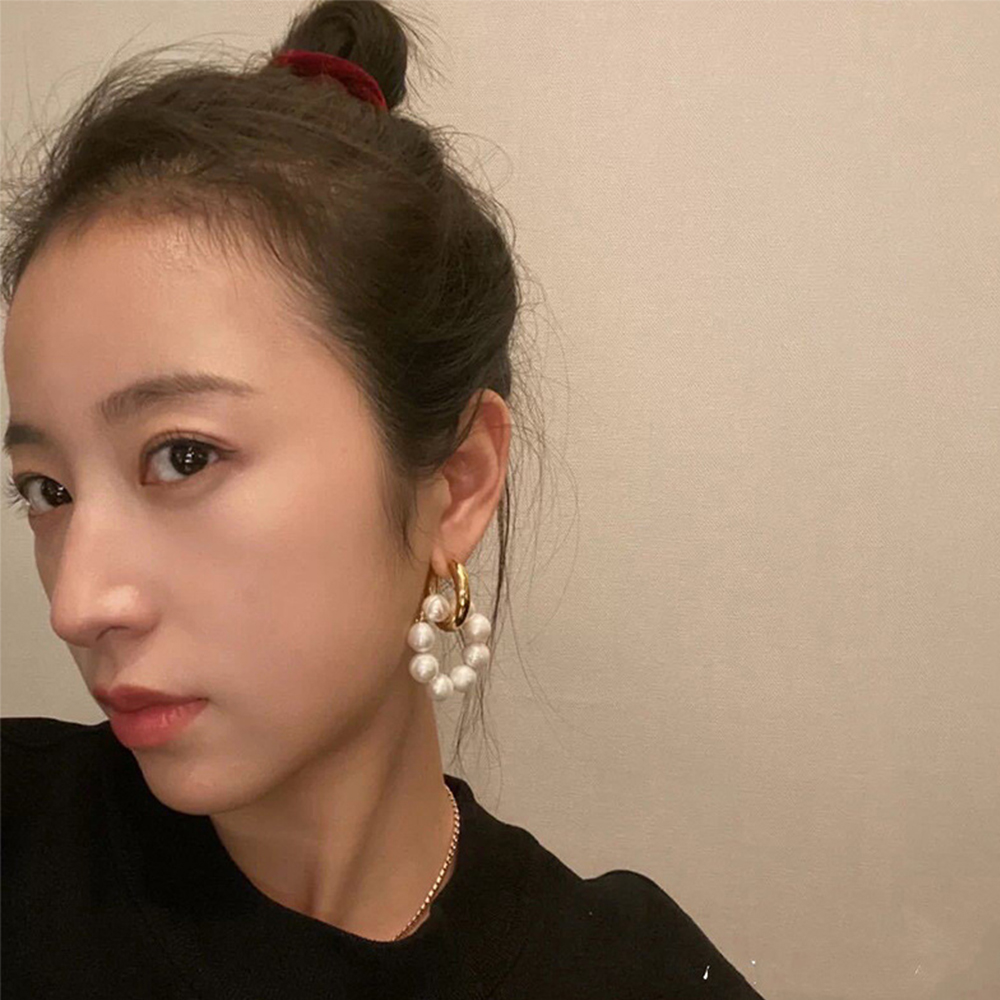 FORBETTER Women Pearl Earrings Chunky Fashion Jewelry Hoop Earrings Elegant Charm Fashion Temperament Ladies Vintage Freshwater Pearl