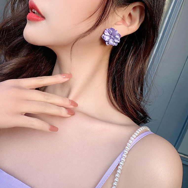 Bông tai hoa tường vi màu tím đặc săc BT194