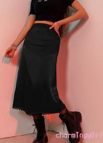 Chân Váy Dài Chữ A Họa Tiết Ca Rô Nữ Tính