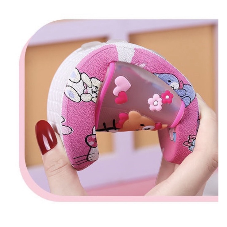 Dép nhựa bé gái, quai silicon.