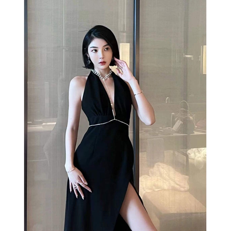 Đầm Hai Dây Cổ Chữ V Xẻ Sâu Màu Đen Phong Cách Thời Trang 2022 Dành Cho Nữ