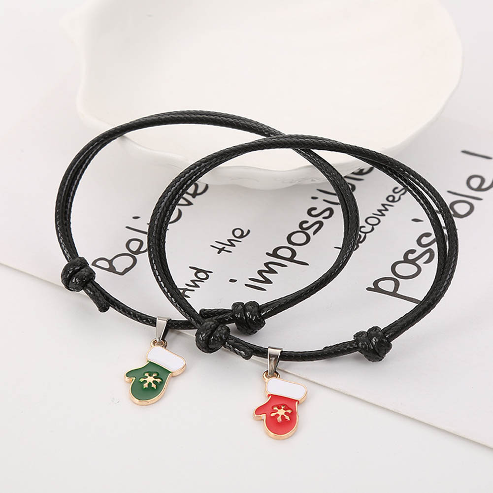 Vòng đeo tay màu đen chủ đề Giáng Sinh xinh xắn