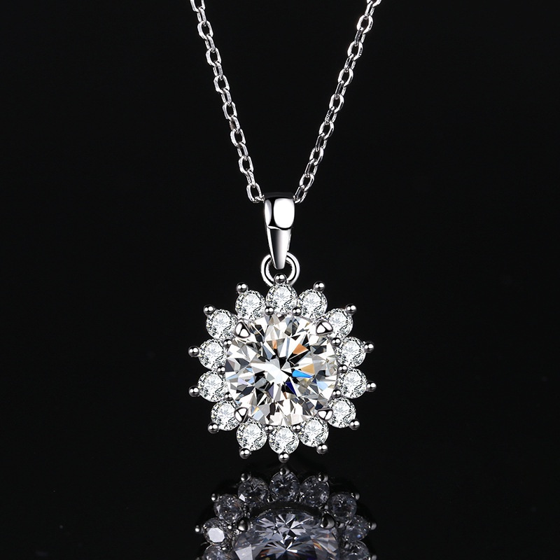 Vòng cổ Toàn Bộ Mặt Hoa Hướng Dương Đính Kim Cương Giả Cho Nữ