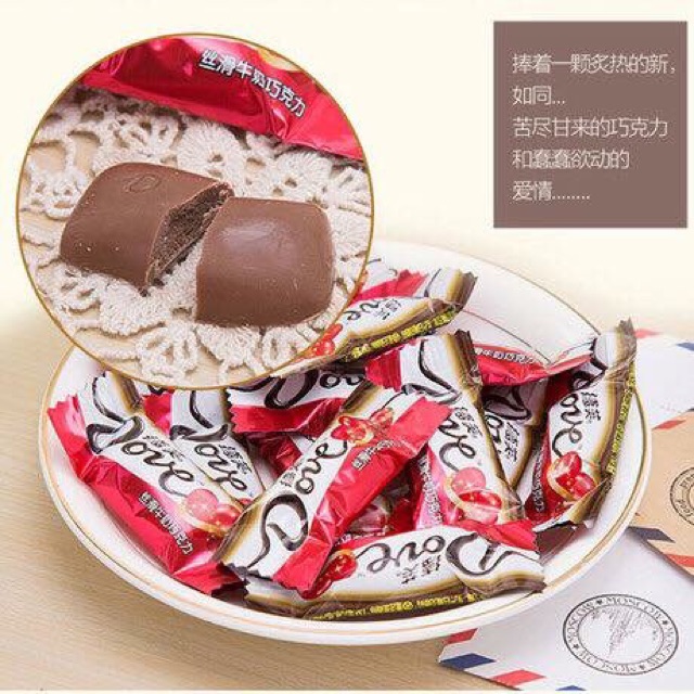 Hộp quà tặng hoa hồng + socola chữ I love u sang trọng 50 bộ xh | BigBuy360 - bigbuy360.vn