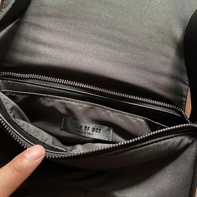 ⚡️ - Túi xách đeo chéo backless snap fog