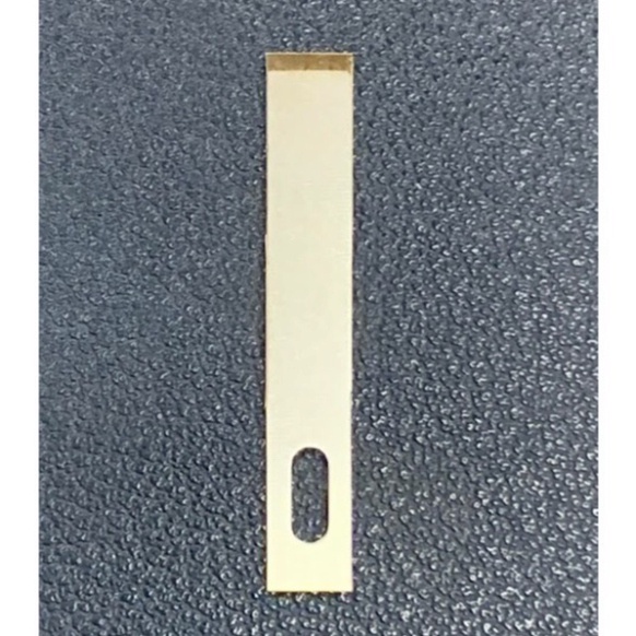 Lưỡi dao số 4 đầu bằng cạo keo, cậy lưng kính điện thoại iFone
