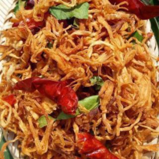 KHÔ GÀ LÁ CHANH