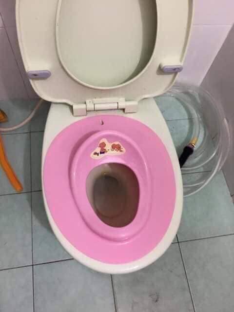 Bệt thu nhỏ bồn cầu