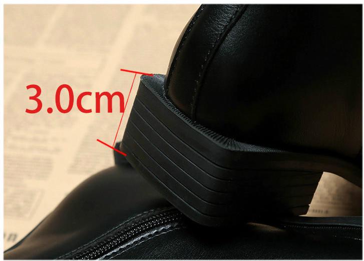 Đôi giày bốt gót vuông phối quai cài thời trang sành điệu dành cho nữ