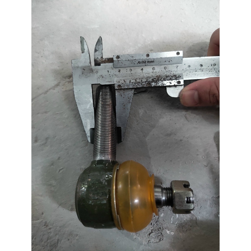 Sản phẩm gia đình làm: Cụm rô tuyn ba dọc 1046 (20*16) liền