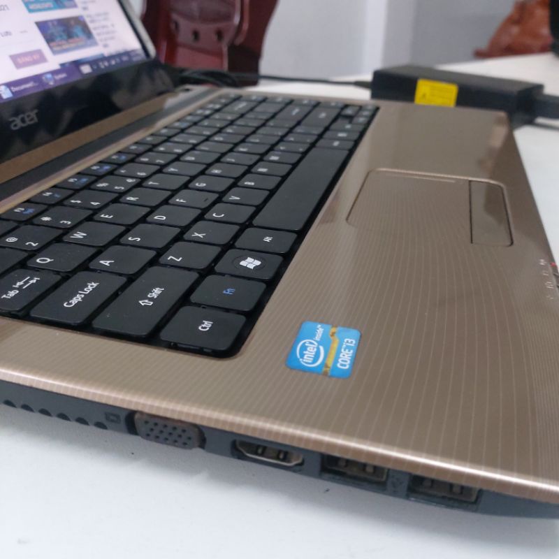 Laptop cũ giá rẻ văn phòng thanh lý đầy đủ phụ kiện đang sử dụng bình thường