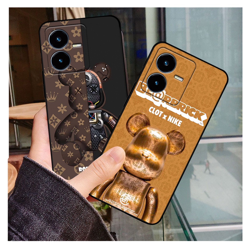 Ốp lưng Vivo Y22s in hình bearbrick, kwas thời trang cao cấp