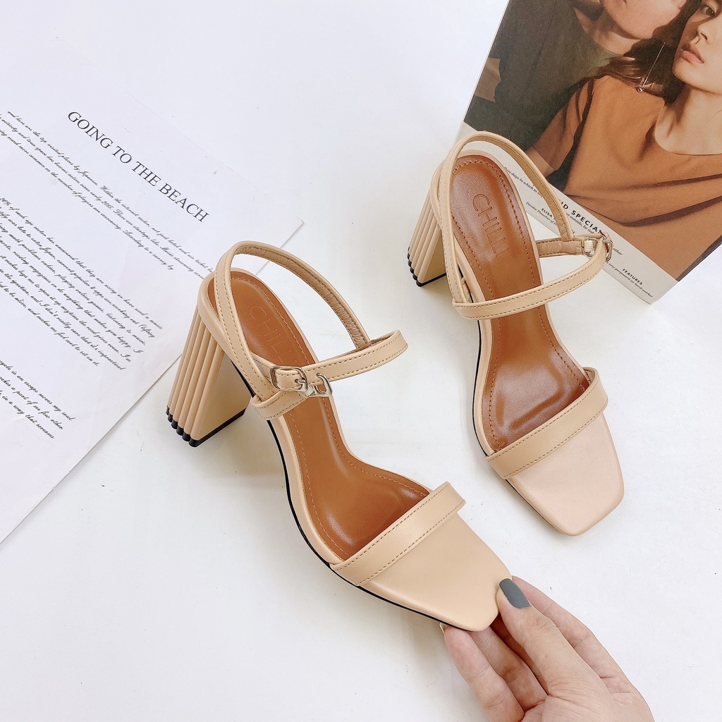 [Mã SKAMLTSM9 giảm 10% đơn 99K] Sandal Nữ Quai Ngang Gót Hoa Cách Điệu 7cm - 1015