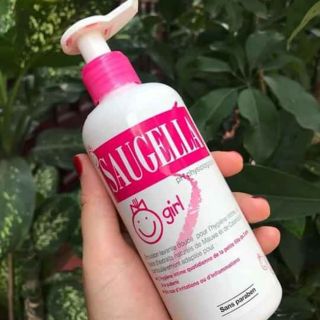 👭DUNG DỊCH VỆ SINH BÉ GÁI SAUGELLA PHÁP- 200ML