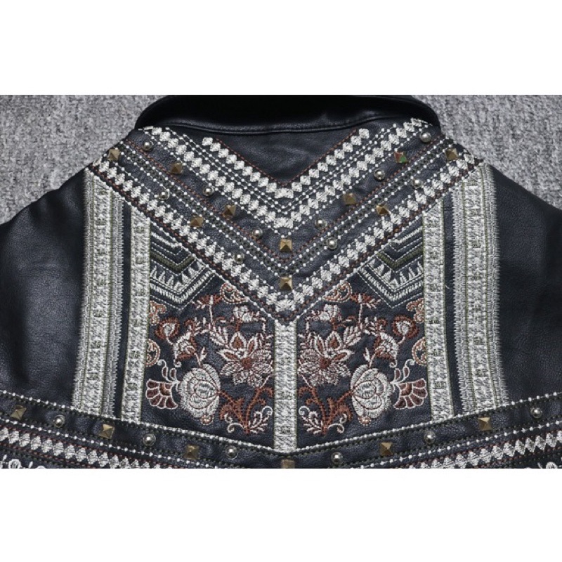Áo khoác da nữ Ulzzang Hàn Quốc BORA SHOP phối họa tiết và tua rua sau lưng order