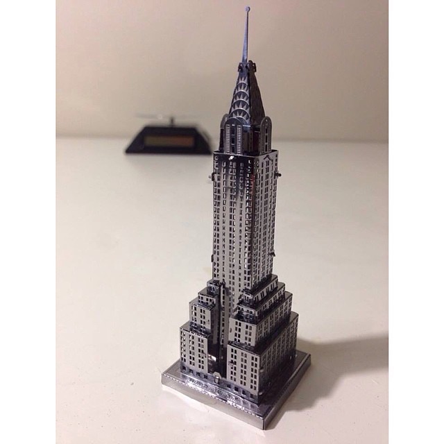 Mô Hình Lắp Ghép 3D Kim Loại Tự Ráp Tòa Nhà Chrysler - Manhattan New York - Chưa Lắp