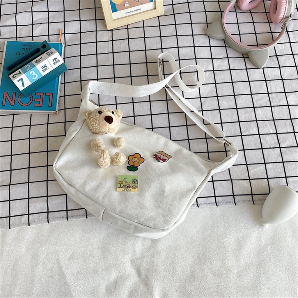 Túi vải dễ thương của phụ nữ 2022 mới phim hoạt hình búp bê gấu nhỏ túi vai vermont055