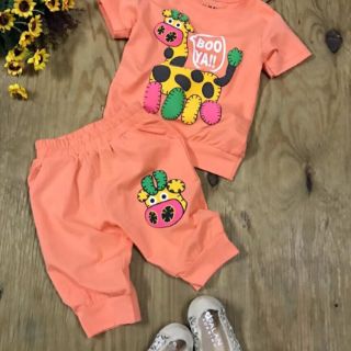 Combo áo khoát+bộ dể thương cho bé