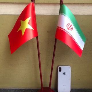 Cờ để bàn iran- Việt Nam