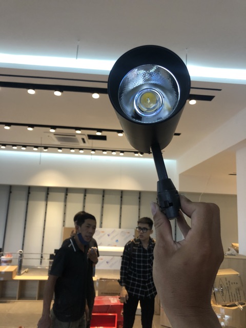 Đèn rọi ray ống dài COB 20w , 30W Trang trí shop BH 2 Năm