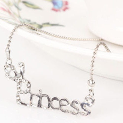 Vòng cổ nữ mặt hình chữ tiếng Anh đính đá xinh xắn