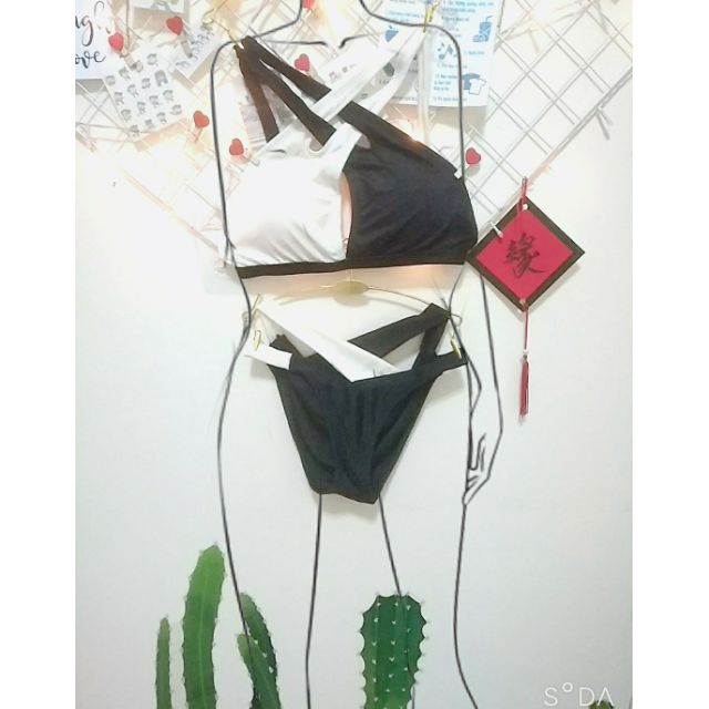 [300k]Bikini 2 màu đen và trắng | BigBuy360 - bigbuy360.vn