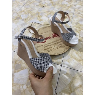 Sandal đế xuồng 9p