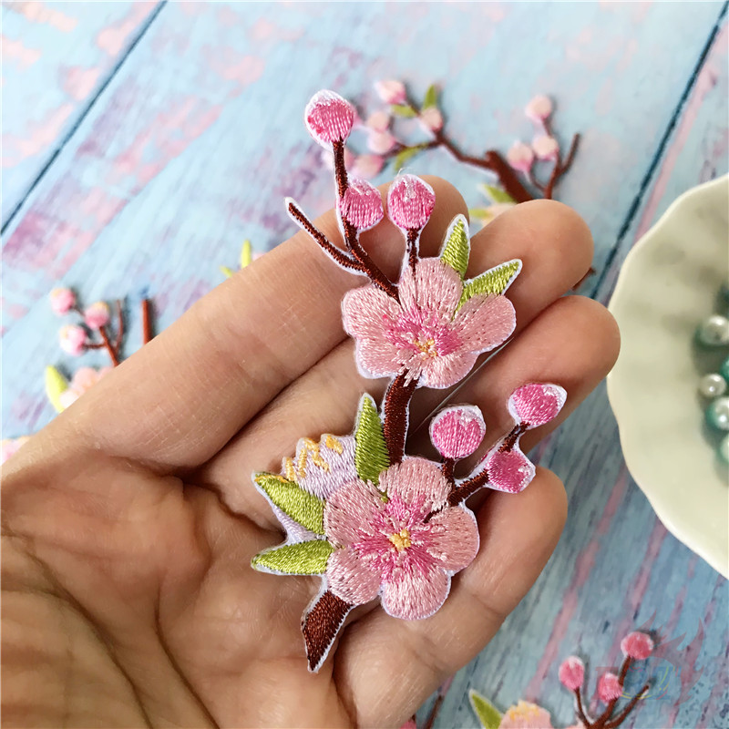 Miếng ủi thêu hình hoa đào dùng may ủi trang trí quần áo DIY