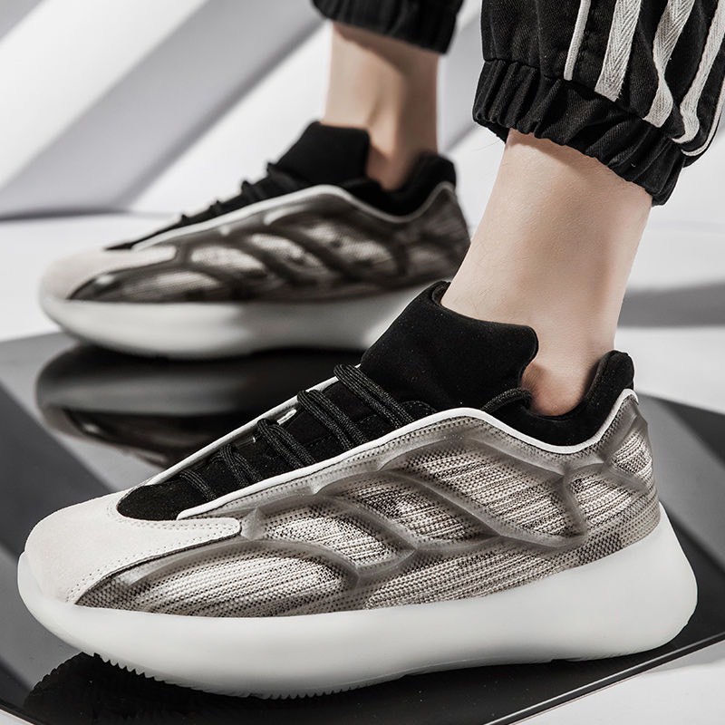 Giày thể thao Yz700 V3