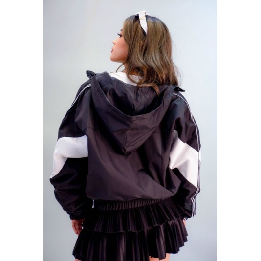 Áo khoác dù phối màu form lững