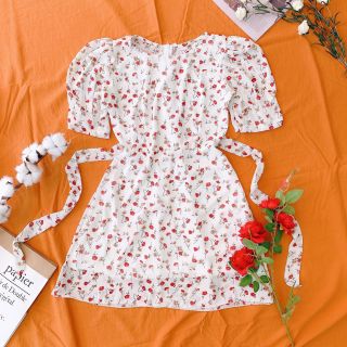 Đầm hoa nhí tay phồng cột eo