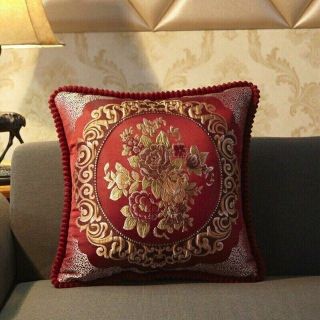 Gối tựa tây âu hoàng gia