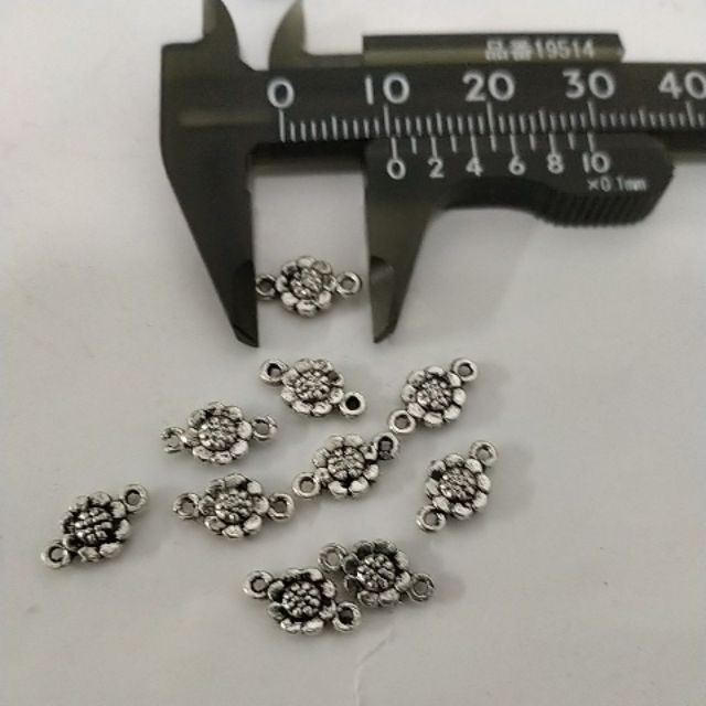 Mặt hoa 2 lỗ treo nhỏ 6x10mm