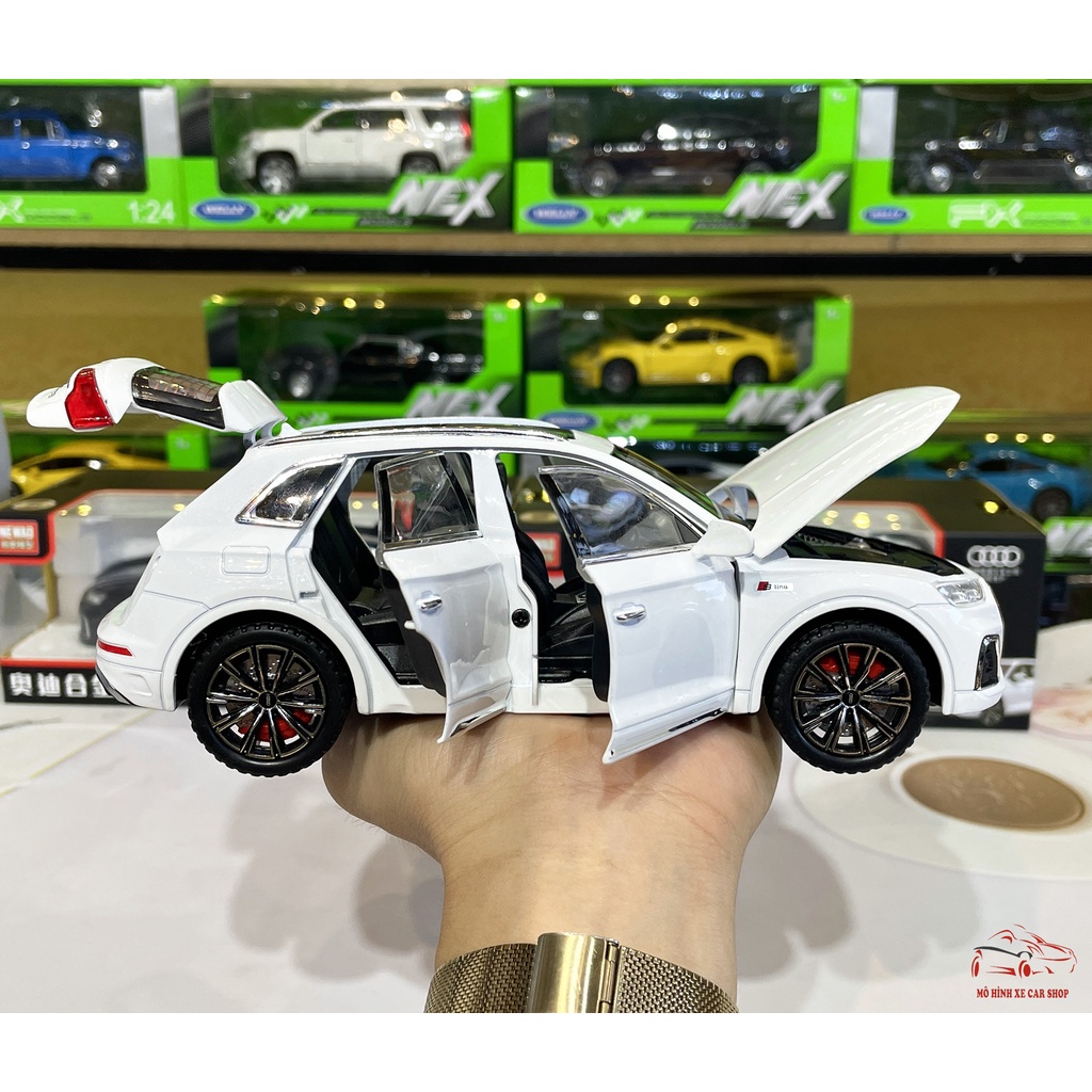 Mô hình xe ô tô hợp kim Audi Q5 tỉ lệ 1:24 Carshop hãng Newao 2 màu