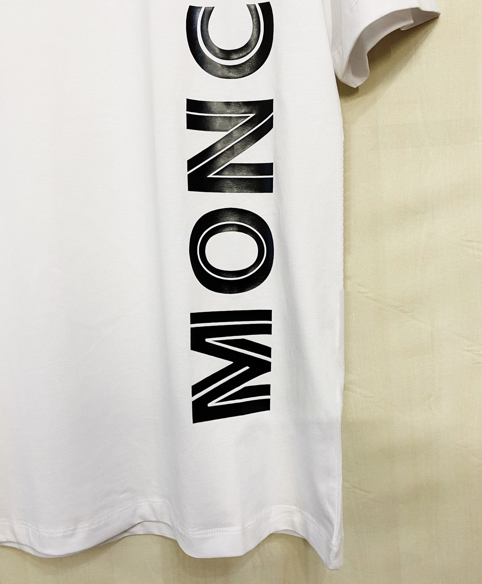 m0ncler Summer 2020 male short sleeve T medaka round neck printed logo in white lettering casual personality