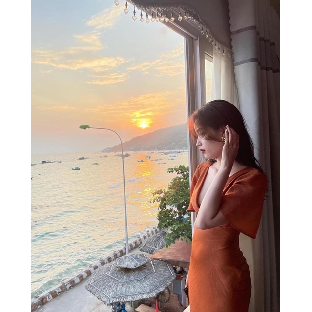 Đầm Marylin dress cổ chữ V tay cánh tiên thướt tha