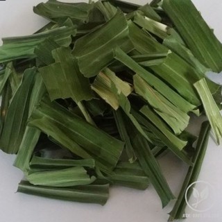 Lá dứa nếp sấy khô