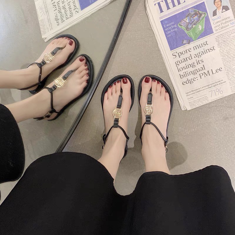 Sandal nữ xỏ ngón đế bệt ( mã C15)