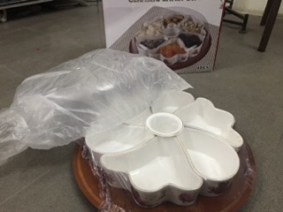 Khay mứt kẹo sứ trắng 6 ngăn