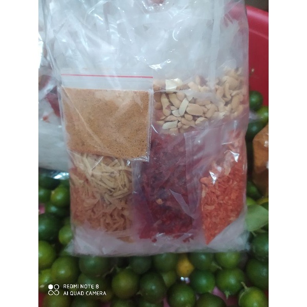 Bánh tráng trộn suất to topping siêu nhiều tách riêng 5 gia vị ( ảnh thật kèm quất kèm nước sốt dầu điều)