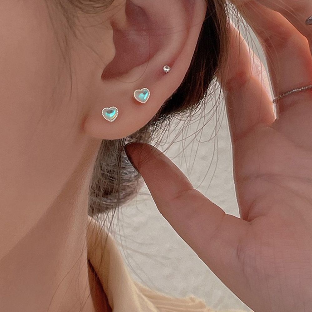 Khuyên tai thép không gỉ kiểu trái tim phong cách Hàn Quốc thời trang dành cho nữ