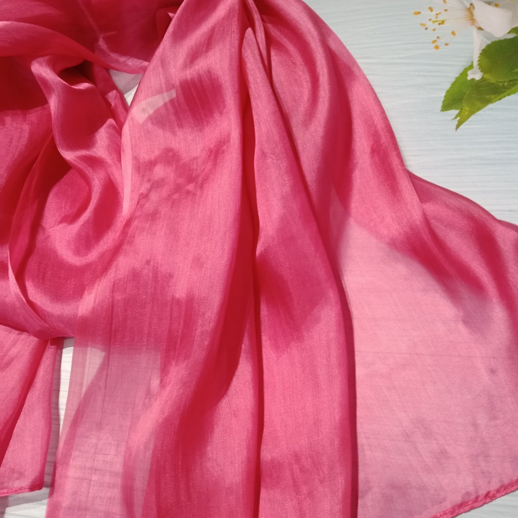 Khăn quàng cổ tơ tằm làng nghề truyền thống Việt