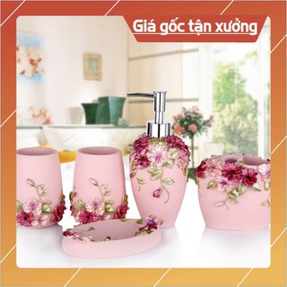 Bộ đồ dùng phòng tắm khắc hoa
