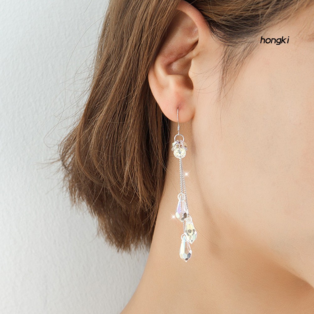 Đôi bông tai dáng dài phối tua rua đính đá nhiều màu thời trang cho nữ