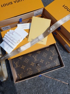 Ví LV cúc dài