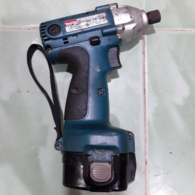 Máy pin bắn vít makita 6916d 12v nội địa nhật bãi khoan bắt mở vặn cầm tay