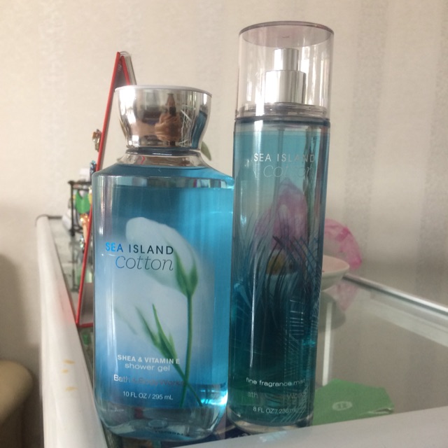 Combo sữa tắm + xịt nhủ