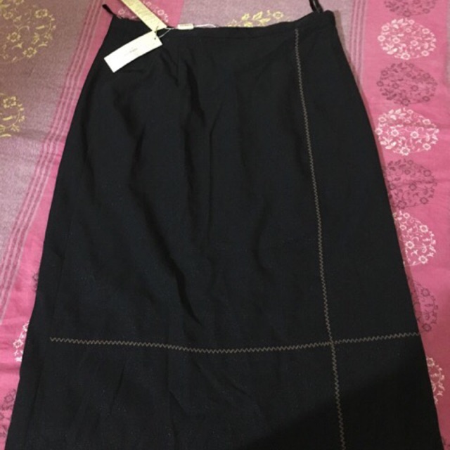 Pass chân váy newtag mua 450k e pass nhanh 250k size L